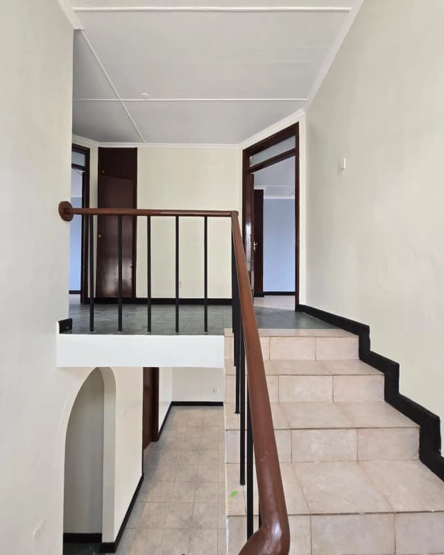 4 Bedroom Maisonette For Rent in South C_4