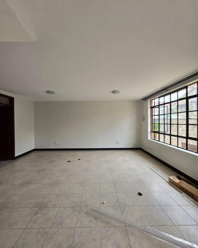 4 Bedroom Maisonette For Rent in South C_7