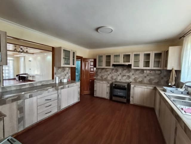 3 Bedroom Bungalow For Rent in Karen_4