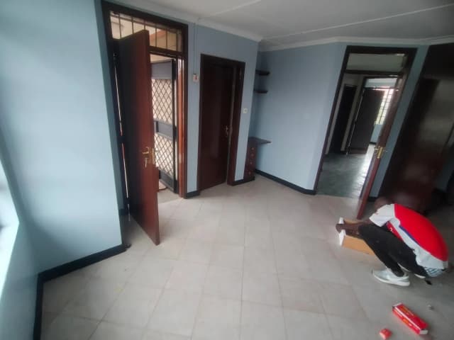 4 Bedroom Maisonette For Rent in South C_7
