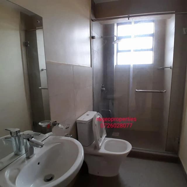 3 Bedroom Apartment/Flat For Rent in Langata_10
