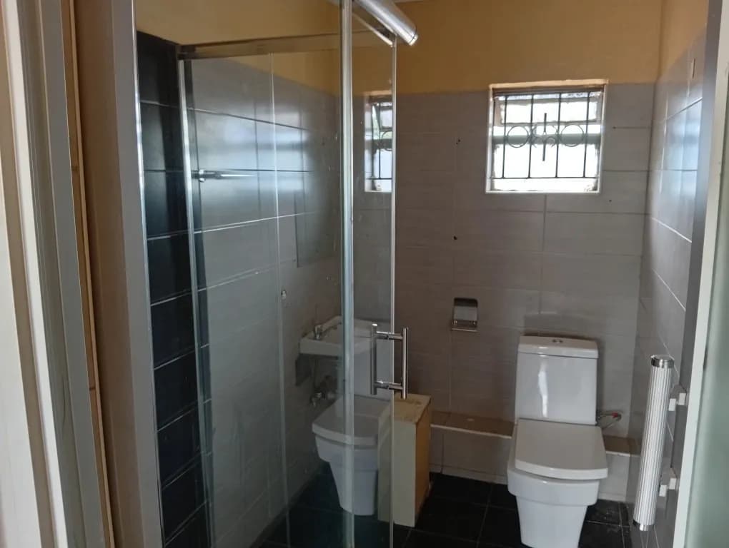 3 Bedroom Maisonette For Rent in Langata_9
