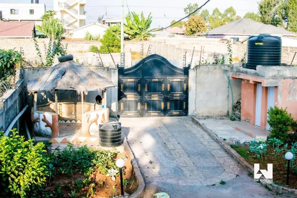 5 Bedroom Maisonette For Sale in Nairobi_3